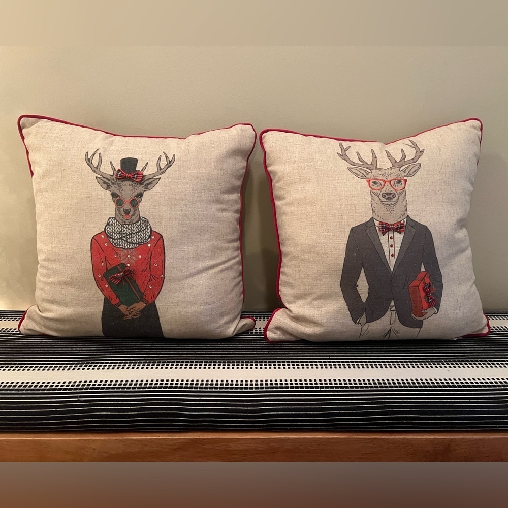 Edie at home reindeer boyfriend and girlfriend pillow set of 2 - Picture 3 of 9